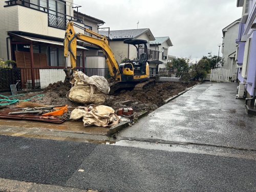 東京都町田市小川 木造住宅二階建て解体工事 施行事例木造住宅二階建てコンクリート基礎と外構撤去