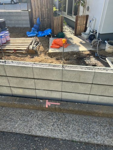 神奈川県横浜市都筑区 エクステリア目隠しフェンス 施工事例コンクリートブロック積み工事