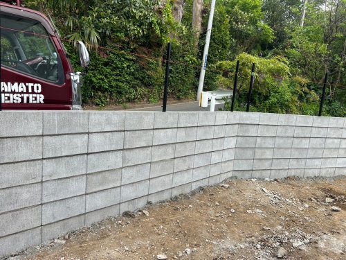 神奈川県横浜市都筑区 エクステリア目隠しフェンス 施工事例目隠しフェンス支柱設置工事