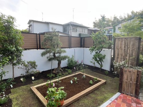 神奈川県横浜市都筑区 エクステリア目隠しフェンス 施工事例エクステリア目隠しフェンス工事のビフォーアフター