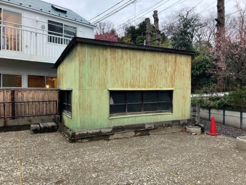 神奈川県横浜市都筑区 倉庫解体工事 施工事例木造倉庫解体工事着工前の様子